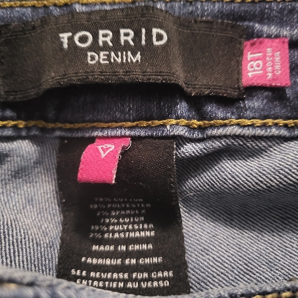 Torrid jeans - Picture 2 of 3
